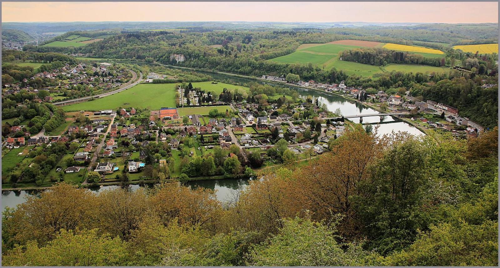 فيلا Refuge Bord De Meuse - Maas Yvoir المظهر الخارجي الصورة